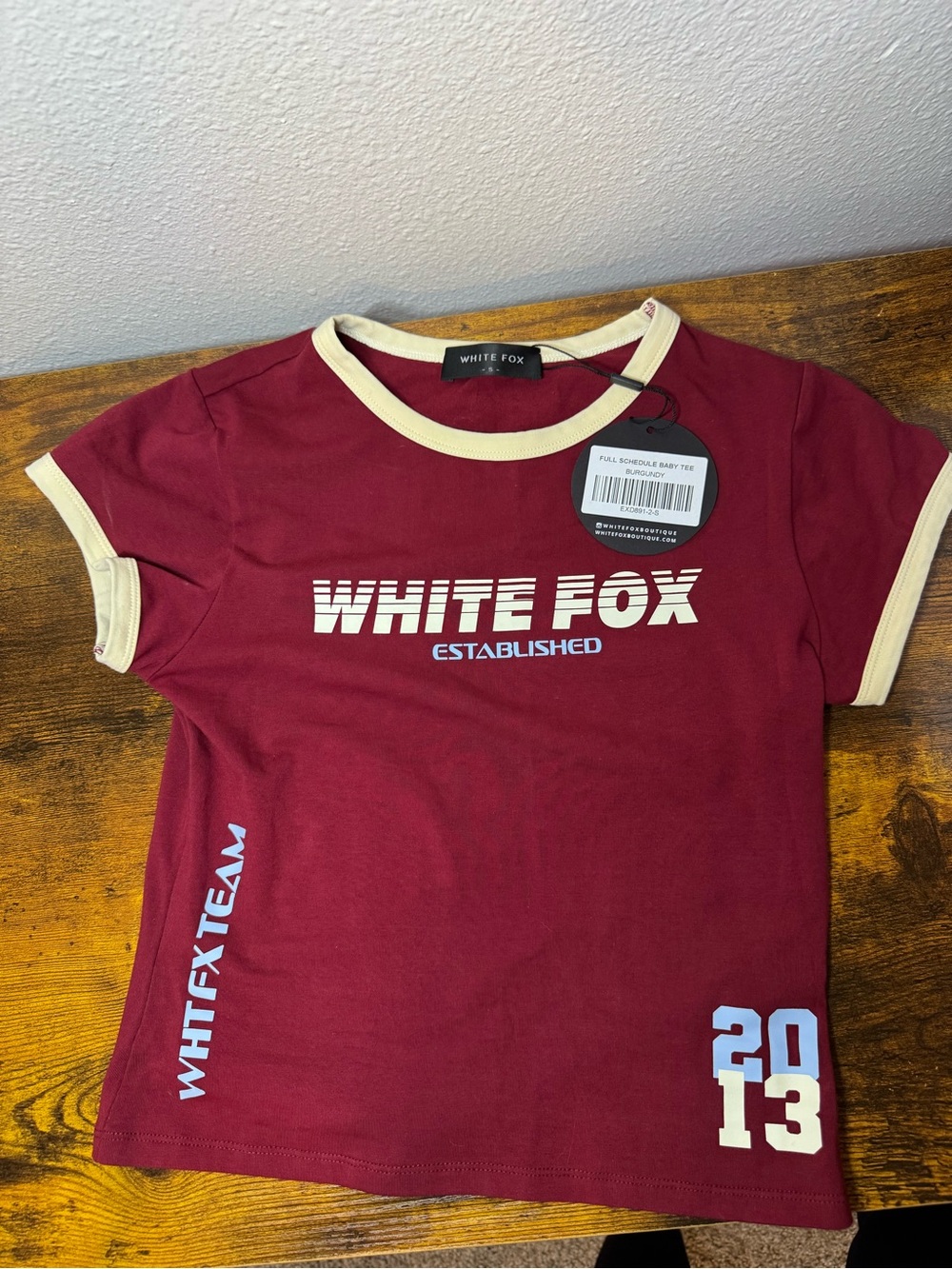 White Fox Full Schedule Baby Tee Burgundy Size S NWT Sold Out - Picture 4 of 5